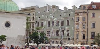Czy rynek w Krakowie jest największy w Europie?
